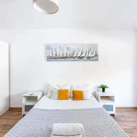 Cozy 2-bedroom Near Finikoudes Larnaca
