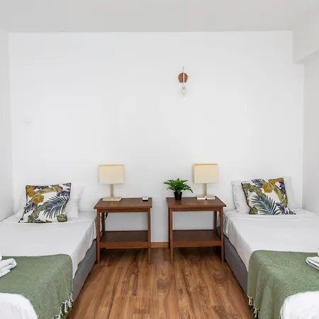 Cozy 2-bedroom Near Finikoudes Larnaca
